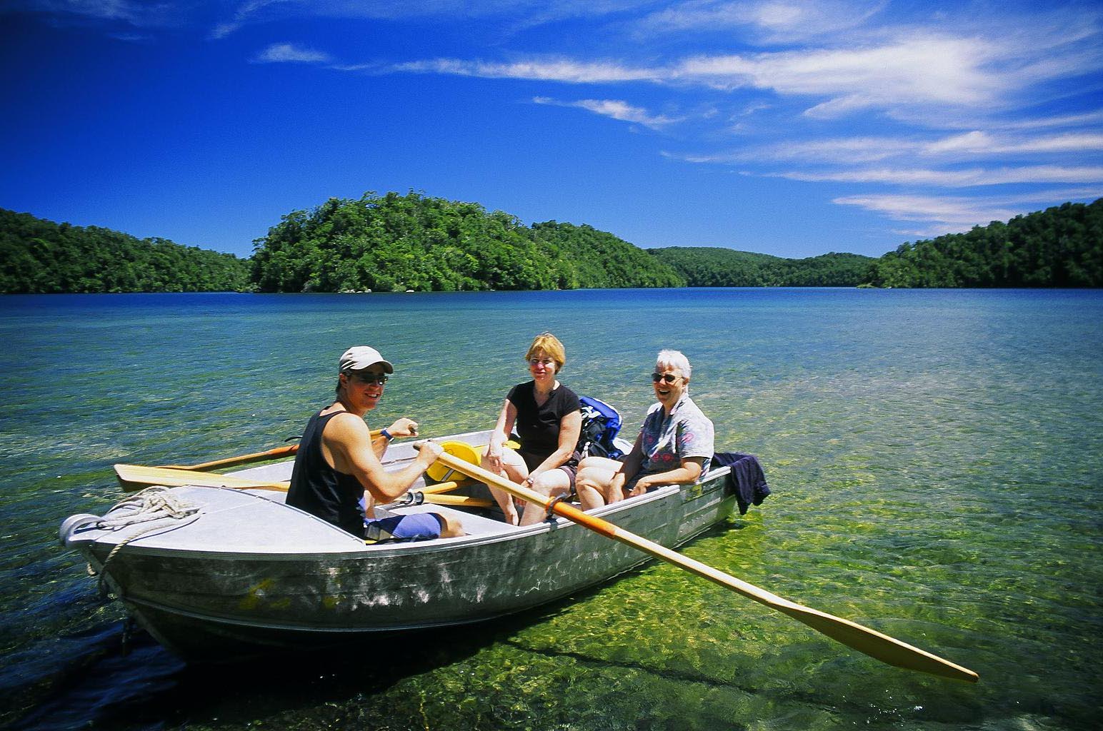 4 day Waikaremoana Discovery Tour - Lodge Based